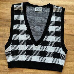 Vintage Cropped Black and White Checkered Cropped Deep V Sweater Vest - Medium